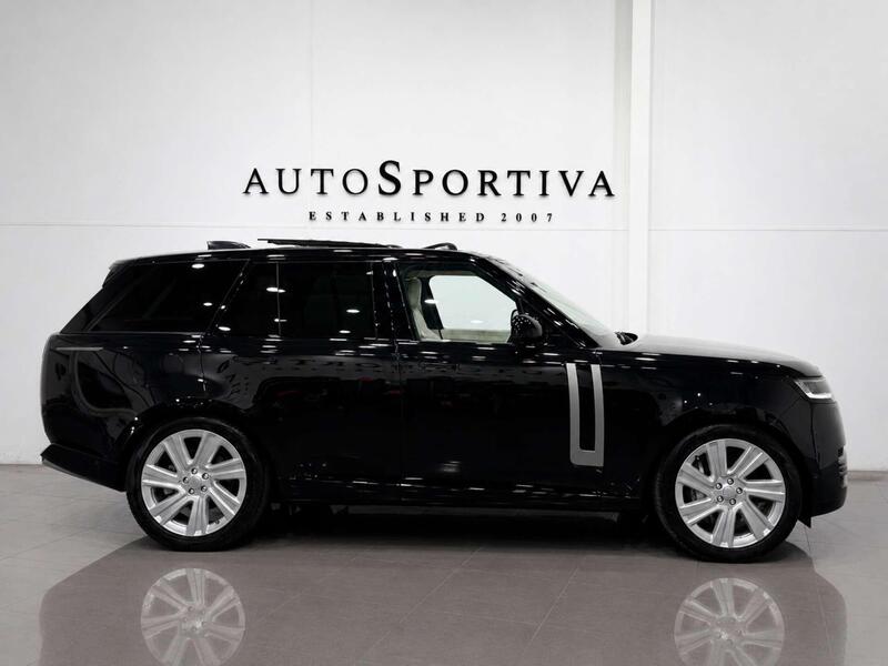 Land Rover Range Rover view 3