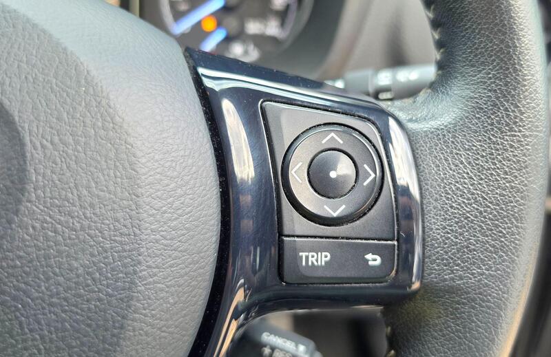 Toyota Yaris 1.5 VVT-h Design E-CVT Euro 6 (s/s) 5dr thumbnail 29