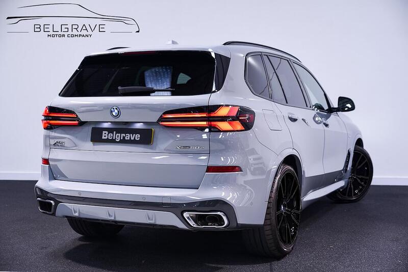BMW X5 view 3