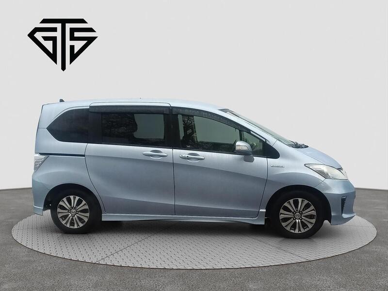 Honda Freed view 2