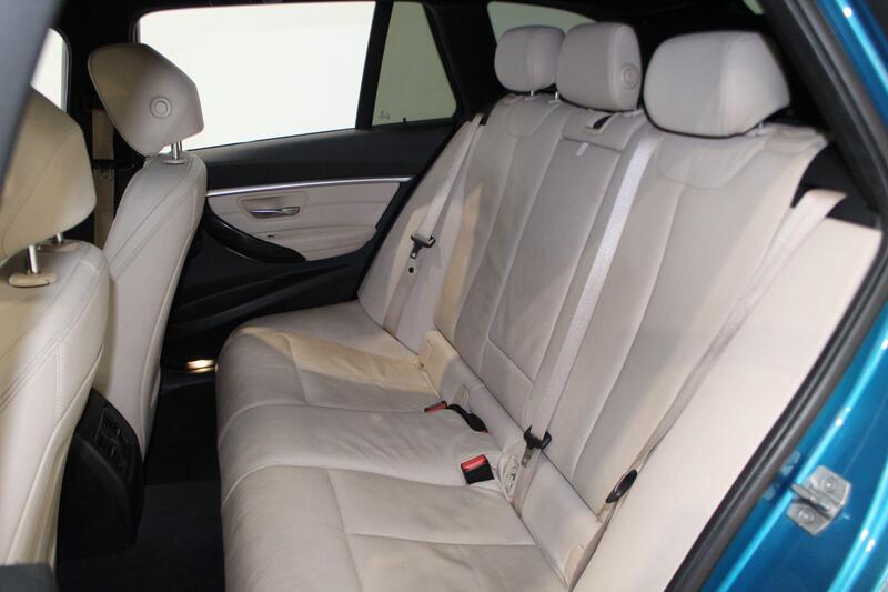 2016 BMW 3 Series in Blue — image 10 of 69