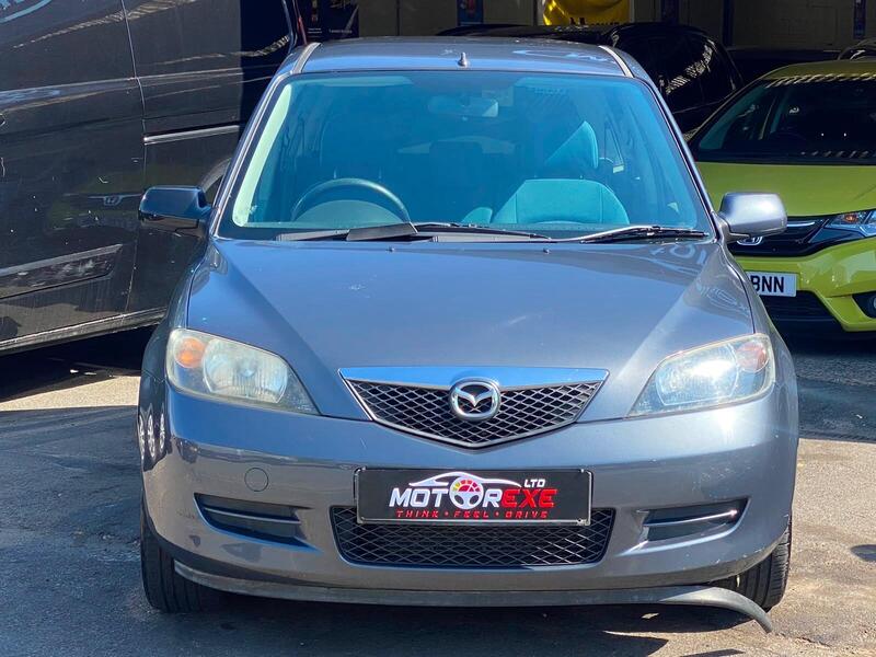 Mazda Mazda2 view 4