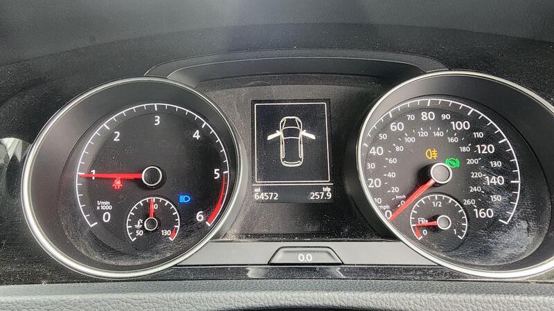 2014 Volkswagen Golf — photo 29