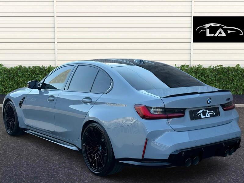 BMW M3 view 5