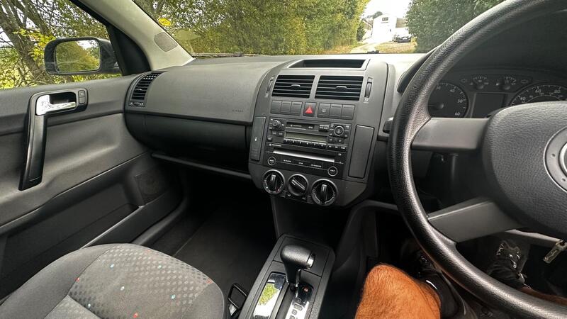2004 Volkswagen Polo — photo 13