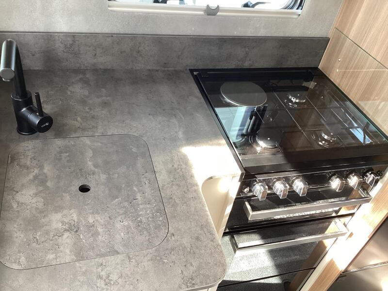 Auto-Trail Imala 730 — image 27