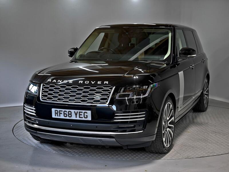 Land Rover Range Rover view 3