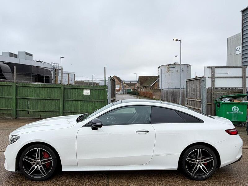 Mercedes-Benz E Class view 6