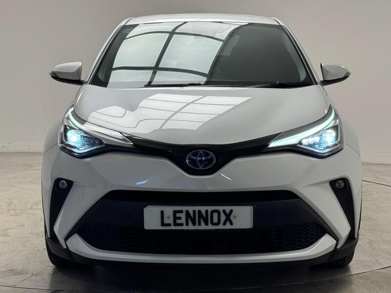 Toyota C-HR view 2