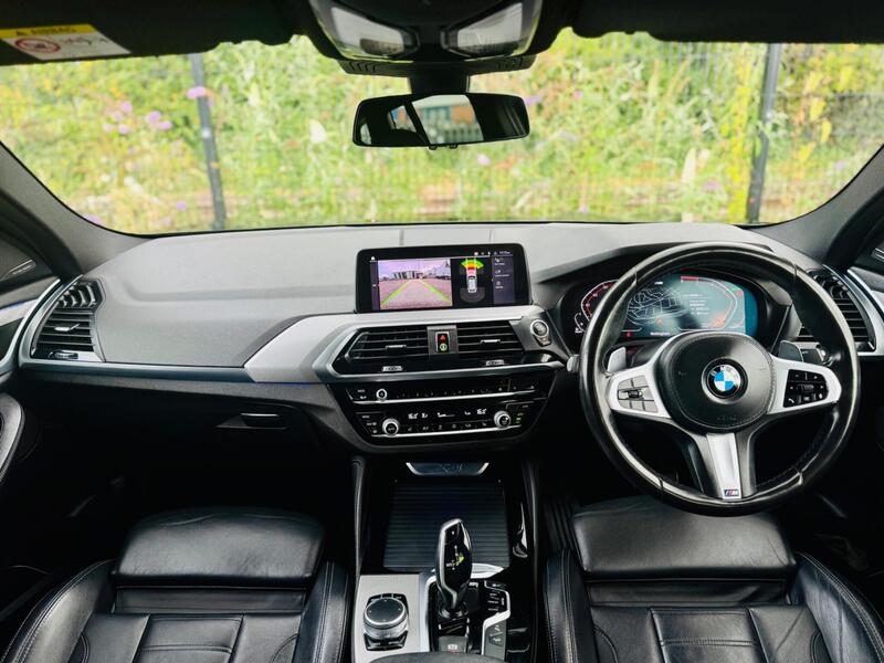 BMW X4 view 3