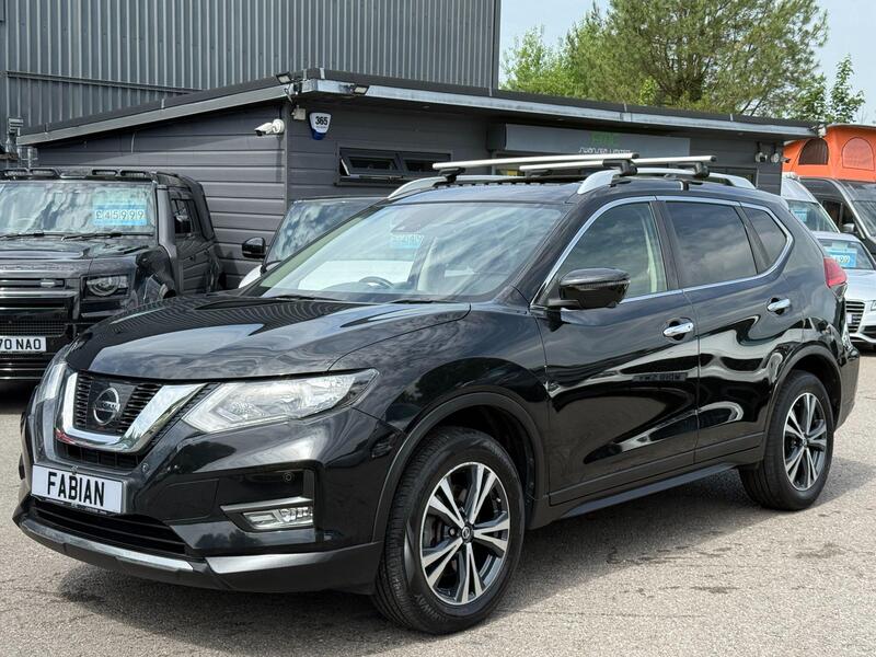 Nissan X-Trail view 4