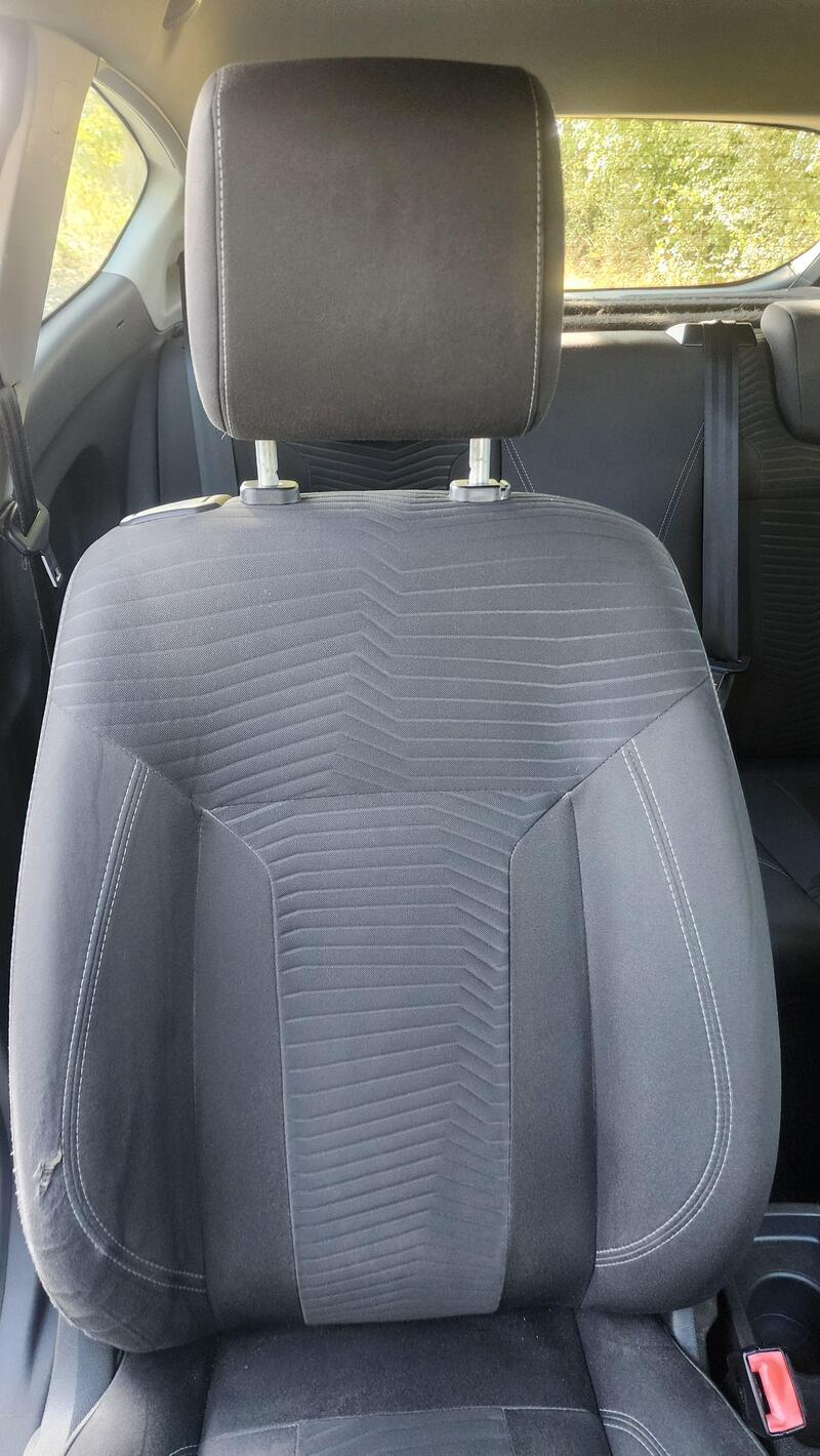 2015 Ford Fiesta — photo 44
