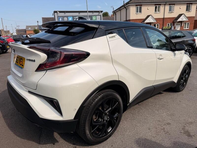 Toyota C-HR view 5