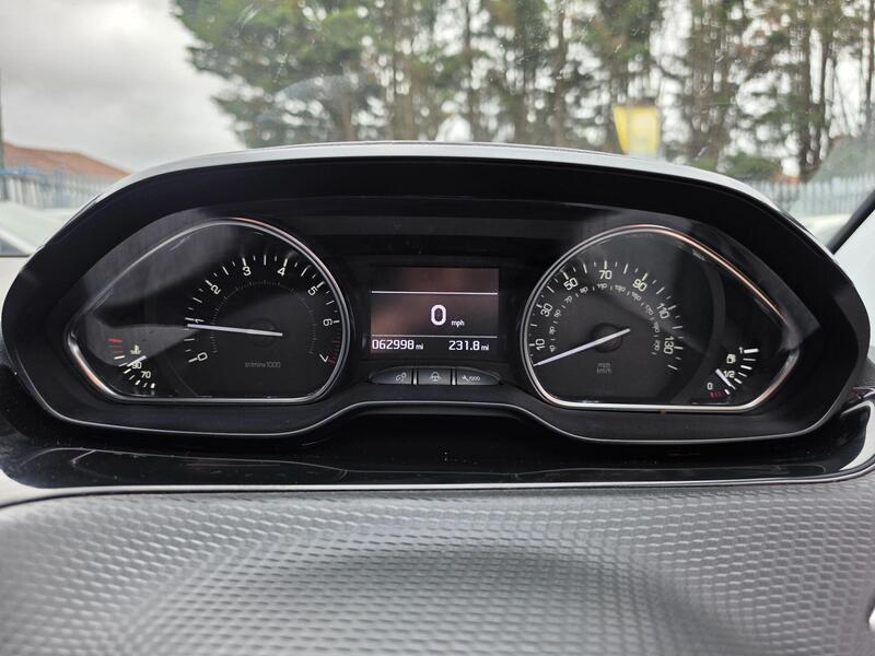 Peugeot 2008 1.2 PureTech GPF Allure Euro 6 (s/s) 5dr thumbnail 26
