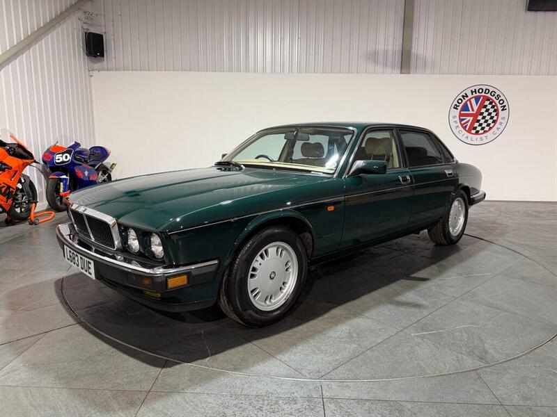 Jaguar XJ view 2