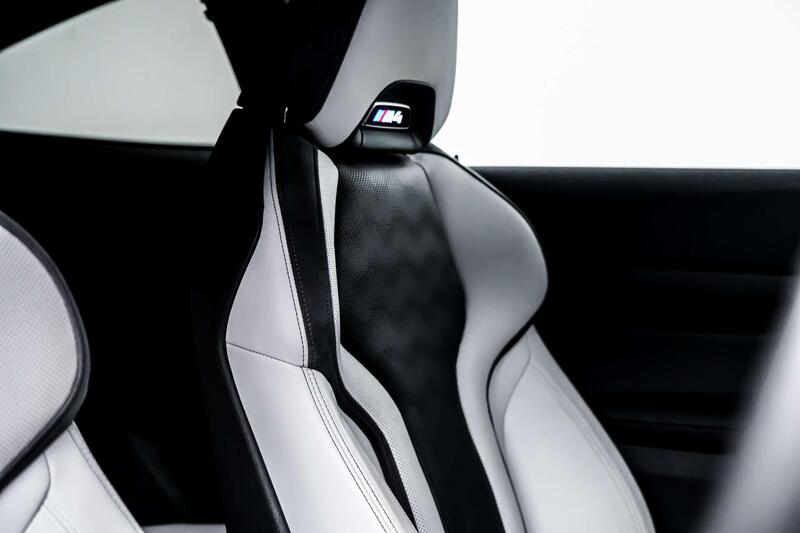 BMW M4 view 3