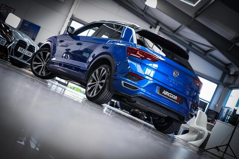 Volkswagen T-Roc view 6
