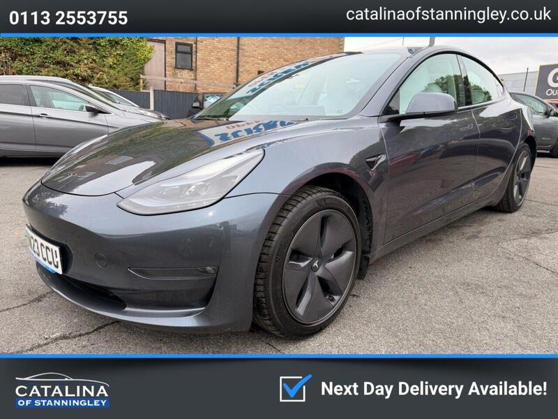 Tesla Model 3 view 3