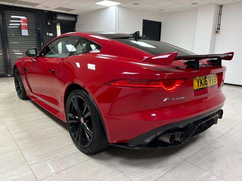 Jaguar F-Type view 5