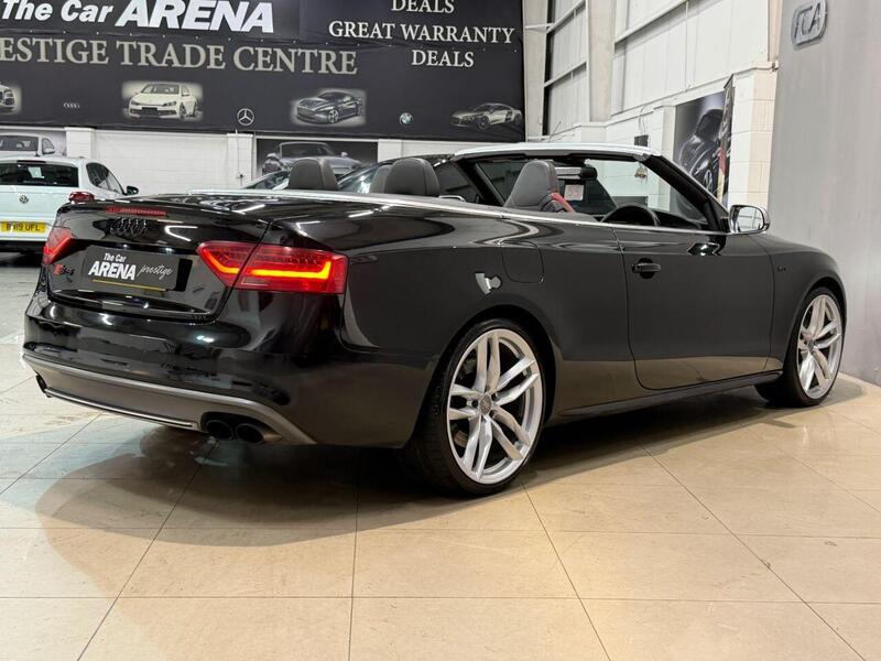 Audi S5 view 5