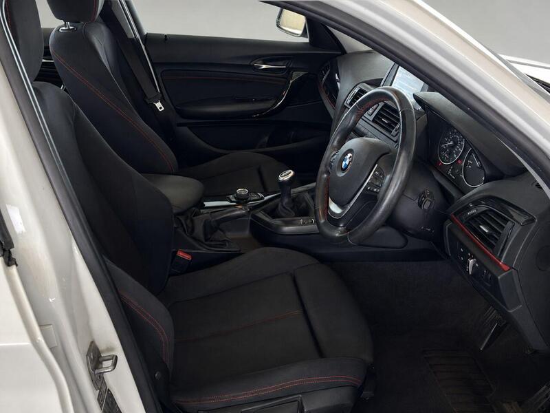 BMW 1 Series view 2