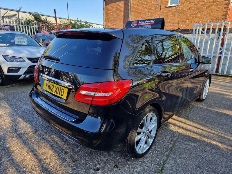 Mercedes-Benz B-Class view 5