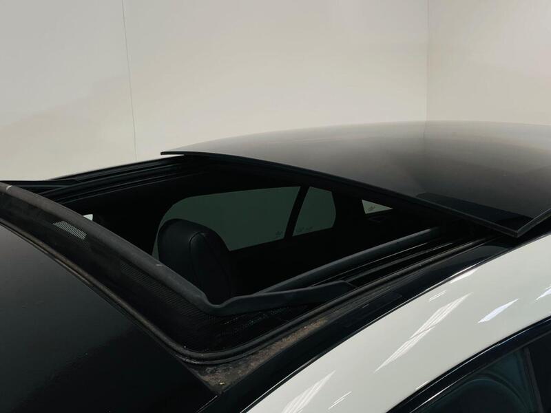 Mercedes-Benz Cla view 2
