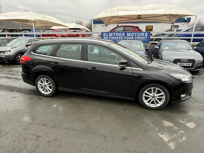 Ford Focus view 5