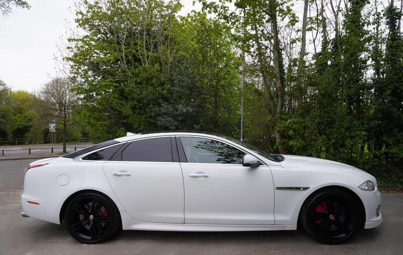 Jaguar XJR view 6