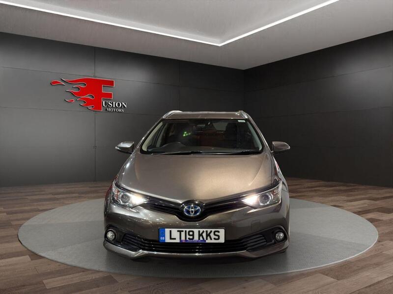 Toyota Auris view 2