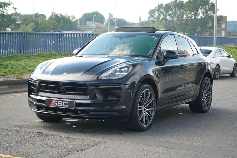 Porsche Macan view 7