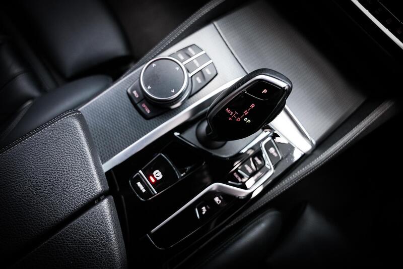 BMW 5 Series view 5