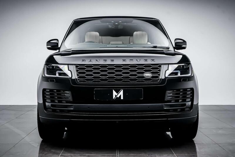 Land Rover Range Rover view 2