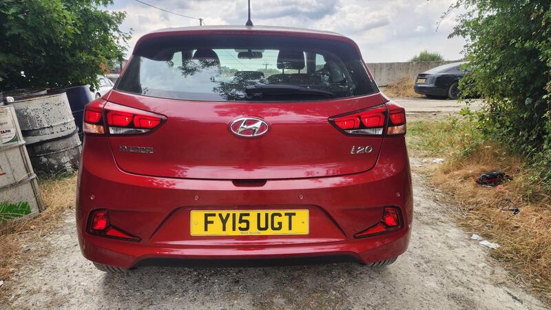 2015 Hyundai i20 — photo 5