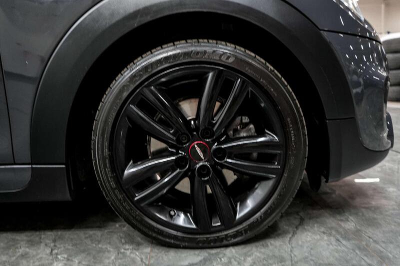 Mini Cooper view 7