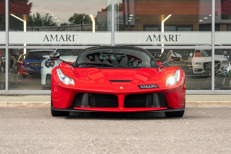 Ferrari Laferrari view 4