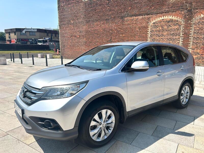 Honda CR-V view 3
