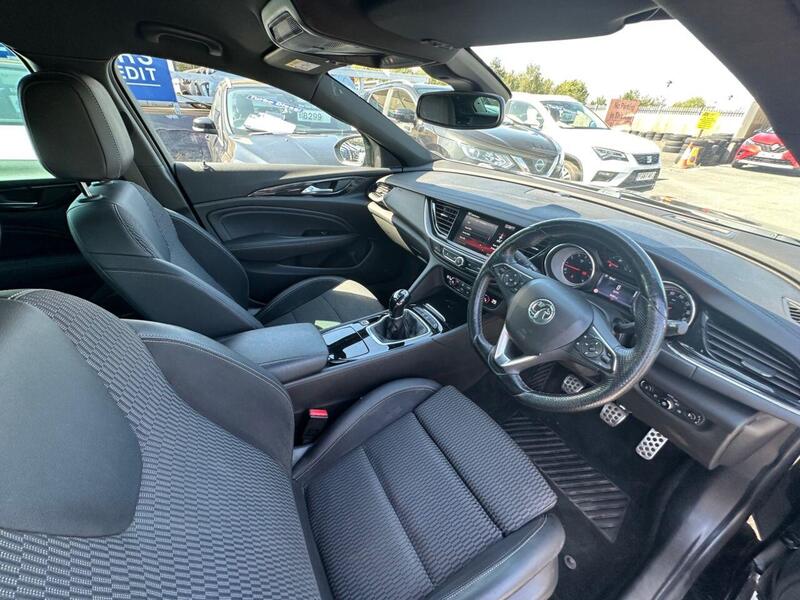 Vauxhall Insignia view 2