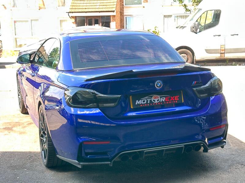 BMW M4 view 4