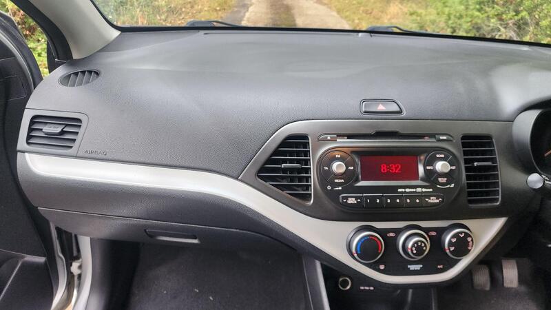 2013 Kia Picanto — photo 23