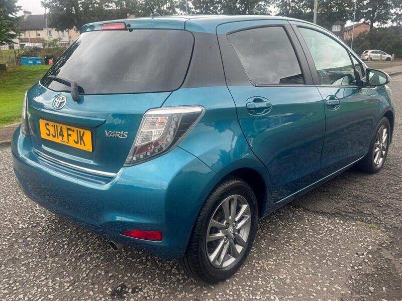Toyota Yaris view 6