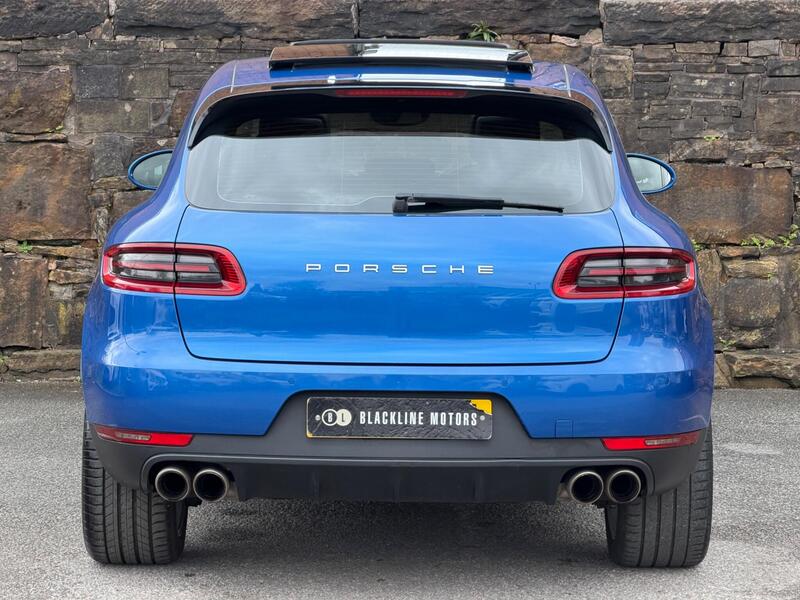 Porsche Macan view 6