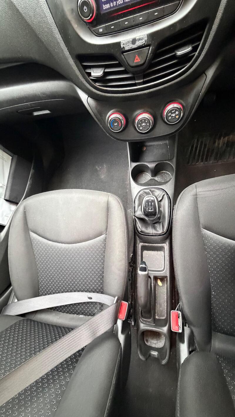 2017 Vauxhall Viva — photo 9