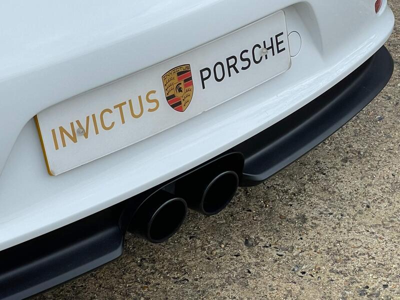 Porsche 911 view 28