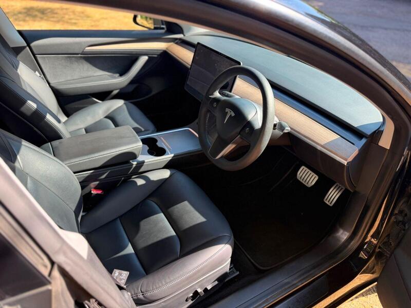 Tesla Model 3 view 3