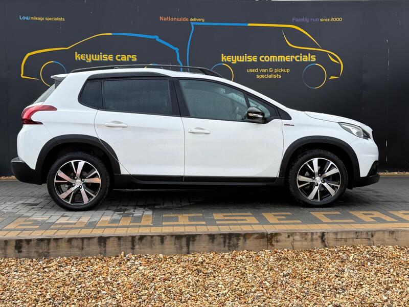 Peugeot 2008 view 6