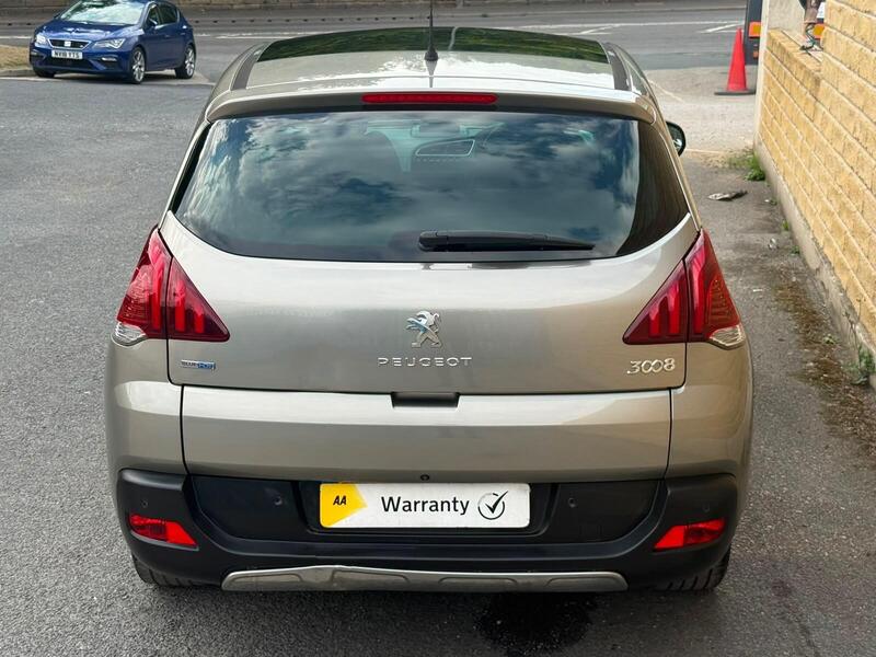 Peugeot 3008 view 6