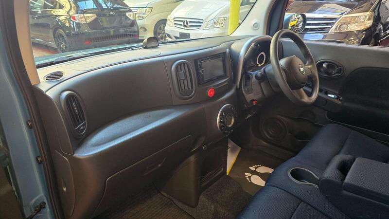 Nissan Cube view 6