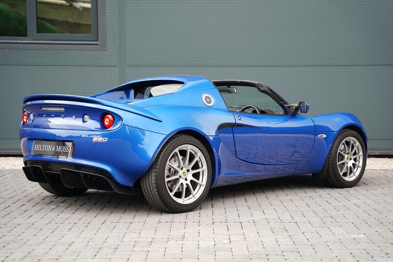 Lotus Elise view 5