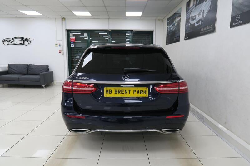 Mercedes-Benz E Class view 5